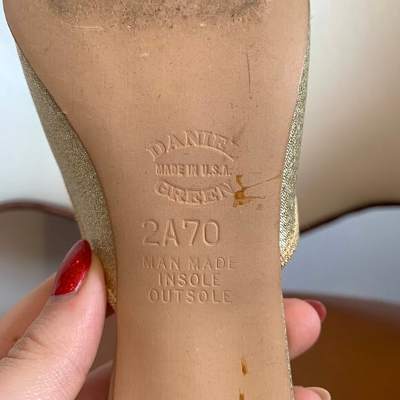 60s Vintage Gold Sparkle Ruffle Slipper Heels by Daniel Green, Made in USA - Picture 2 of 6